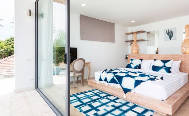 Ultra Luxury 6 Bedroom Beachfront Villa in Laem Sor