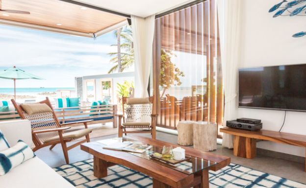 Ultra Luxury 6 Bedroom Beachfront Villa in Laem Sor