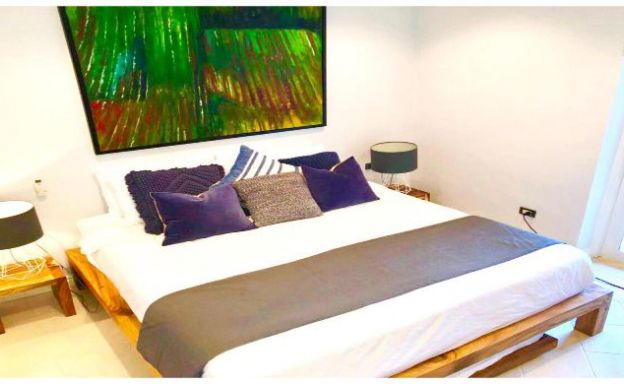 Beautiful Newly Renovated Duplex Unit in Bangrak