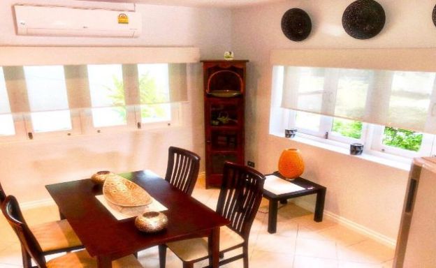 Beautiful Newly Renovated Duplex Unit in Bangrak