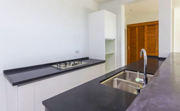 Tropical Modern 5 Bedroom Villa on Lamai Hillside