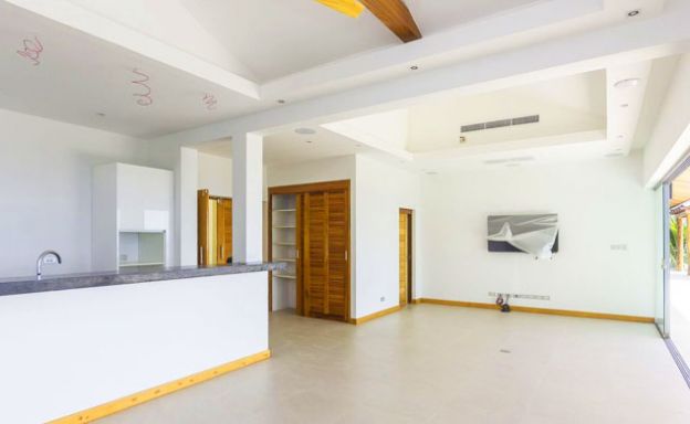 Tropical Modern 5 Bedroom Villa on Lamai Hillside