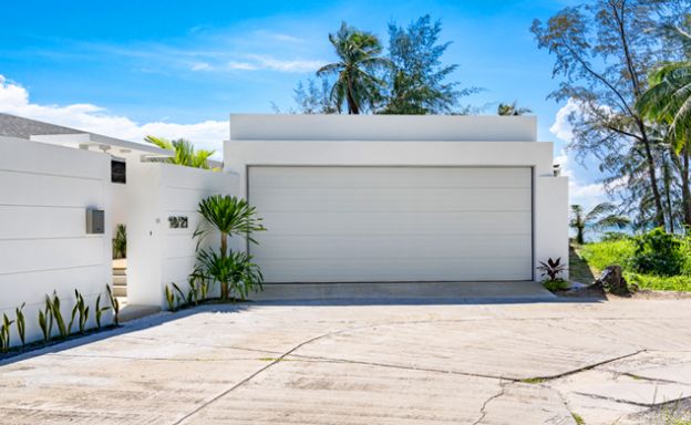 Beautiful 3 Bed Beachfront Villa For Sale on Laem Set