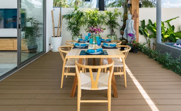 Beautiful 3 Bed Beachfront Villa For Sale on Laem Set