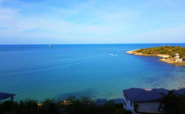 Luxury 3 Bedroom Sea view Villas by Plai Laem Beach