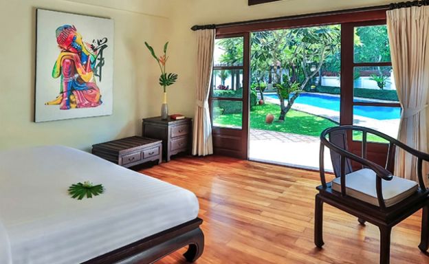 Premium Beachfront 5 Bed Luxury Pool Villa in Bangrak