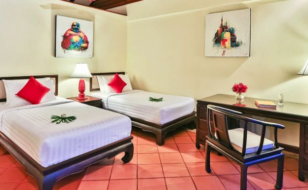 Premium Beachfront 5 Bed Luxury Pool Villa in Bangrak