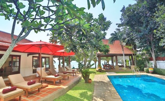 Premium Beachfront 5 Bed Luxury Pool Villa in Bangrak