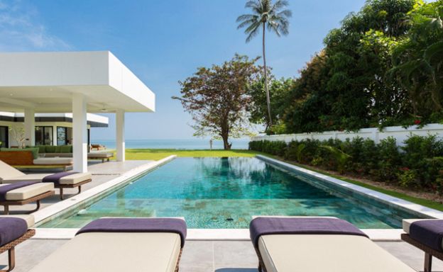 Beachfront 7 Bed Villa on Peaceful Laem Sor Beach