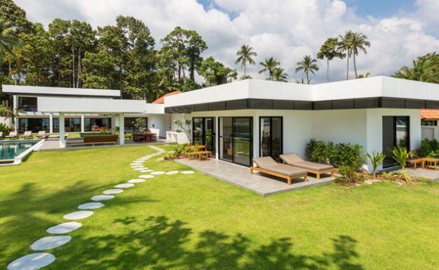 Beachfront 7 Bed Villa on Peaceful Laem Sor Beach