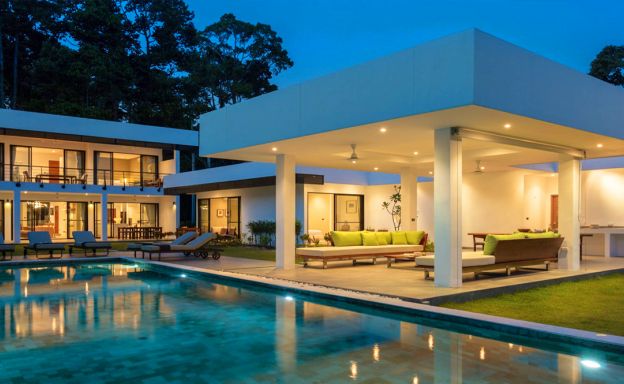 Beachfront 7 Bed Villa on Peaceful Laem Sor Beach