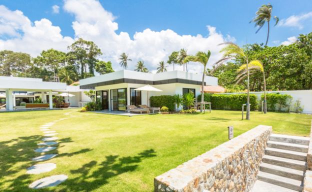 Beachfront 7 Bed Villa on Peaceful Laem Sor Beach