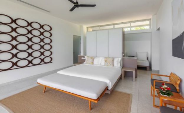 Ultra-Modern 5 Bedroom Luxury Pool Villa in Phuket