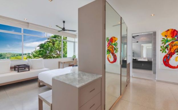 Ultra-Modern 5 Bedroom Luxury Pool Villa in Phuket