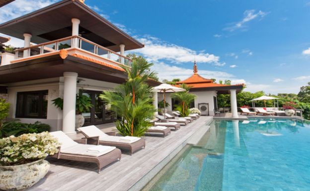 Magnificent 6 Bedroom Oceanfront Mansion in Phuket