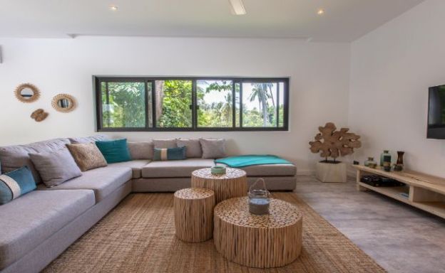 Modern 4 Bed Pool Villa 500m to Chaweng Noi Beach