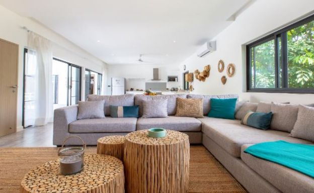 Modern 4 Bed Pool Villa 500m to Chaweng Noi Beach