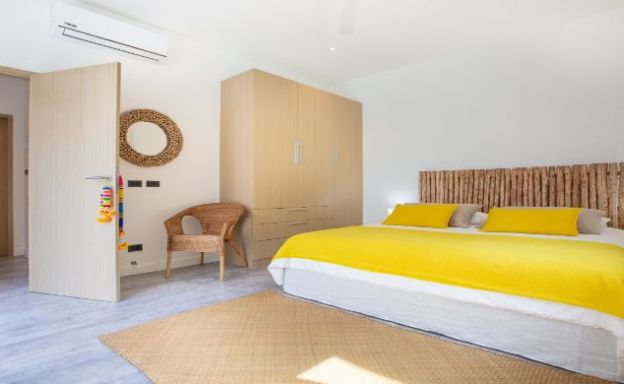 Modern 4 Bed Pool Villa 500m to Chaweng Noi Beach