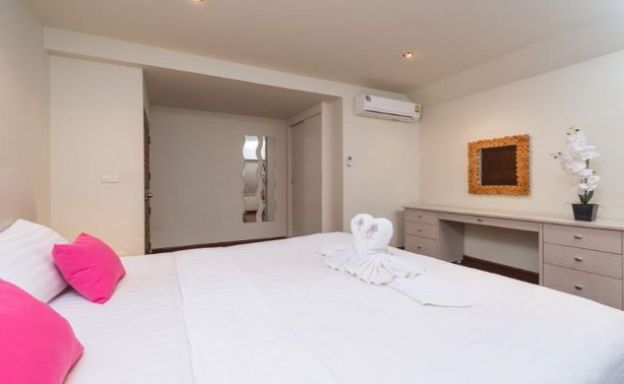 Tropical 3 Bedroom Pool Villa Close to Bangrak Beach