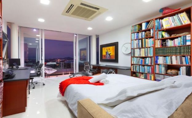 Contemporary 4 Bed Luxury Pool Villa in Chaweng Noi