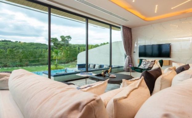 New 3 Bed Ultra-Modern Luxury Pool Villa in Rawai