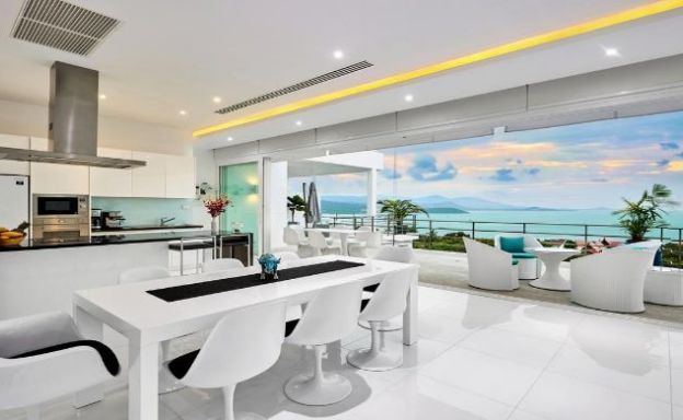 Luxury 4 Bed Unique Sea view Villa by Bangrak Beach