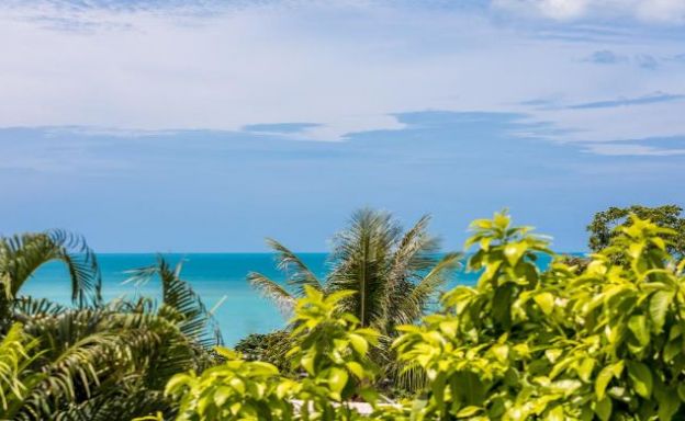 Modern 3 Bed Tropical  Villa in Choeng Mon