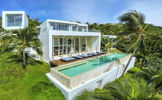 Exquisite 4 Bed Luxury Beachfront Villa in Taling Ngam