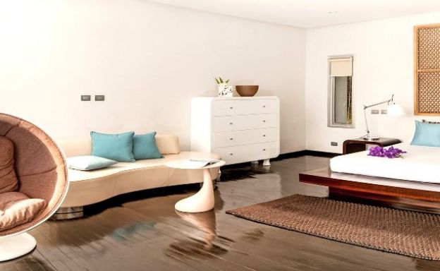 Exquisite 4 Bed Luxury Beachfront Villa in Taling Ngam