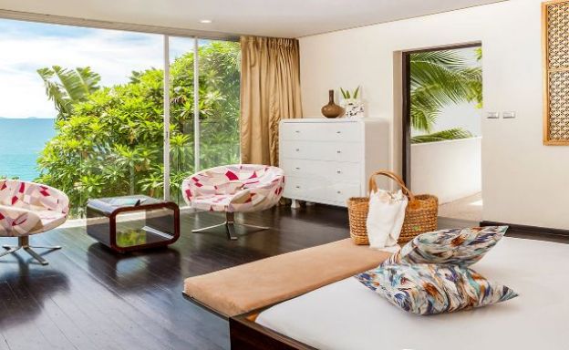 Exquisite 4 Bed Luxury Beachfront Villa in Taling Ngam