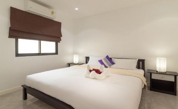 Tropical 5 Bedroom Modern Pool Villa in Lamai