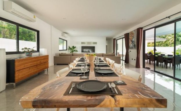Tropical 5 Bedroom Modern Pool Villa in Lamai