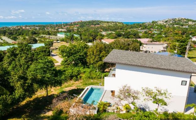 Lovely 3 Bedroom Sea View Pool Villa in Plai Laem