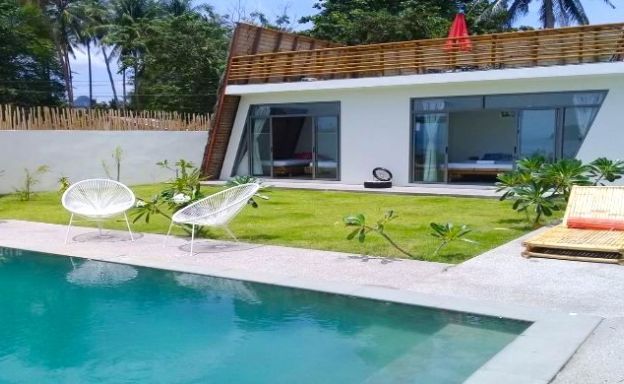 Beachfront 3 Bedroom Modern Pool Villa in Surat Thani