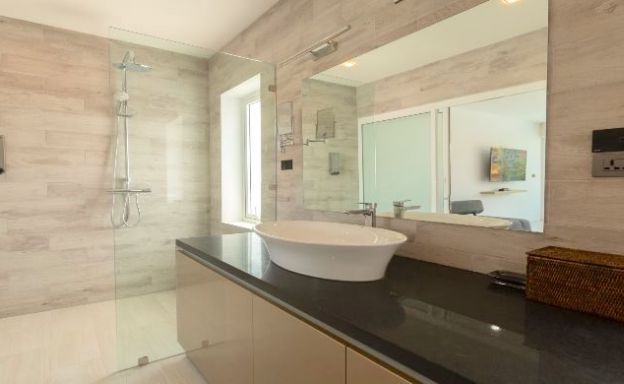 Stylish 3 Bed Modern Design Pool Villa in Bangrak