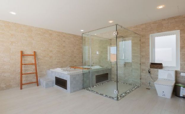 Stylish 3 Bed Modern Design Pool Villa in Bangrak