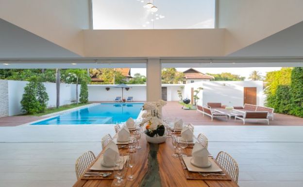 Stylish 3 Bed Modern Design Pool Villa in Bangrak