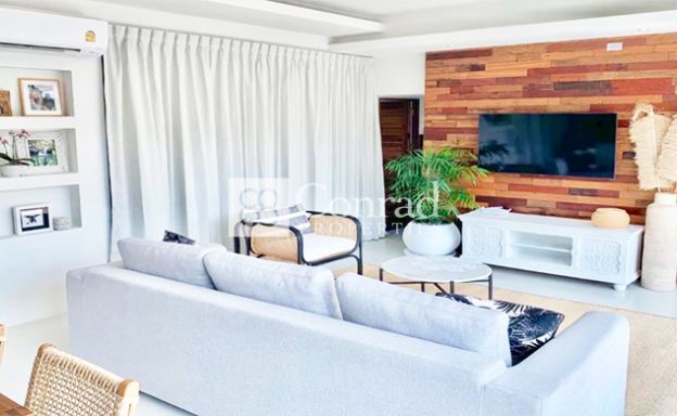 New Modern 3 Bedroom Pool Villas in Maenam