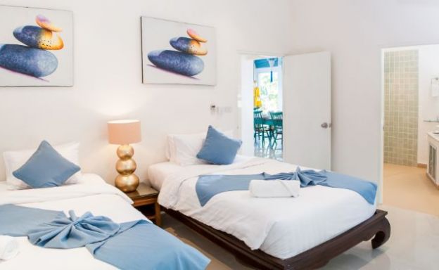 Charming 3 Bed Beachside Pool Villa in Hua Thanon