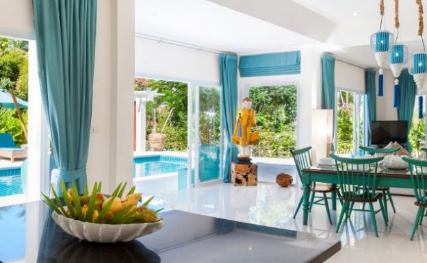 Charming 3 Bed Beachside Pool Villa in Hua Thanon