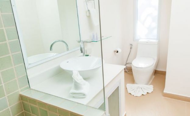 Charming 3 Bed Beachside Pool Villa in Hua Thanon