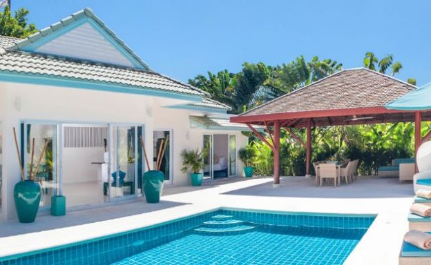 Charming 3 Bed Beachside Pool Villa in Hua Thanon