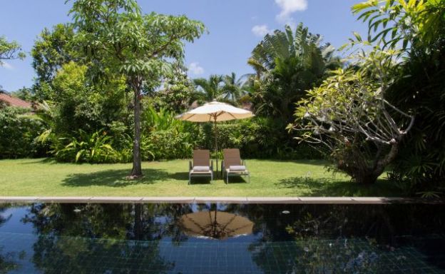 Lovely 2 Bedroom Large Garden Pool Villa in Maenam