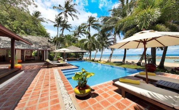 Tropical Beachfront 4 Bedroom Pool Villa in Laem Sor