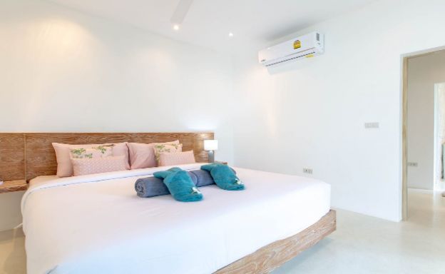 Chic 3 Bedroom Luxury Sea View Villa in Chaweng Noi