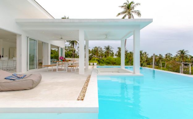 Chic 3 Bedroom Luxury Sea View Villa in Chaweng Noi