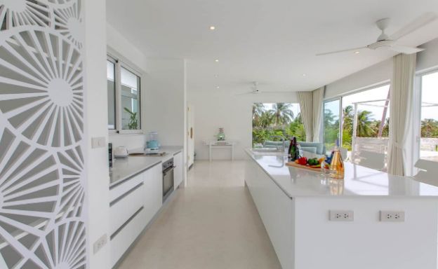 Chic 3 Bedroom Luxury Sea View Villa in Chaweng Noi