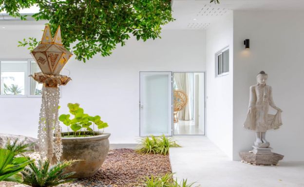 Chic 3 Bedroom Luxury Sea View Villa in Chaweng Noi
