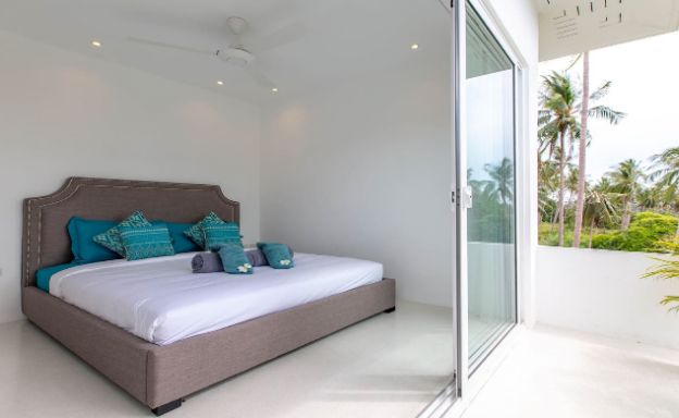 Chic 3 Bedroom Luxury Sea View Villa in Chaweng Noi