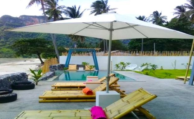 Beachfront Tropical Pool Villa Resort in Surat Thani